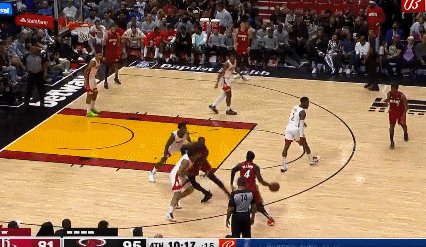 1646726423645072079.gif 1.gif